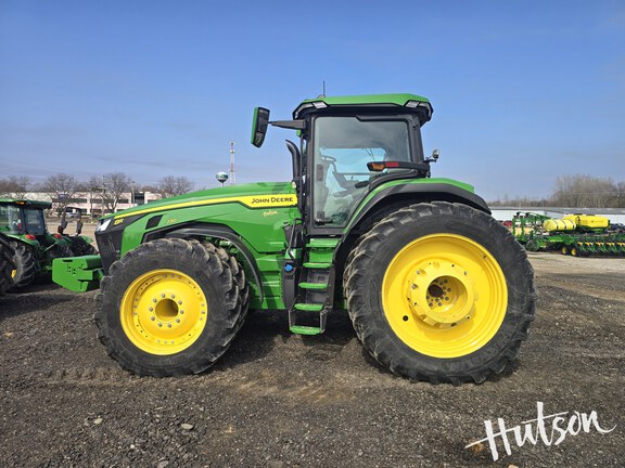 Photo of 2024 John Deere 8R 230