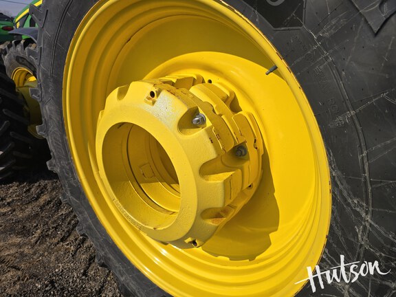 Photo of 2024 John Deere 8R 230