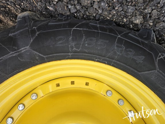 Photo of 2024 John Deere 8R 230