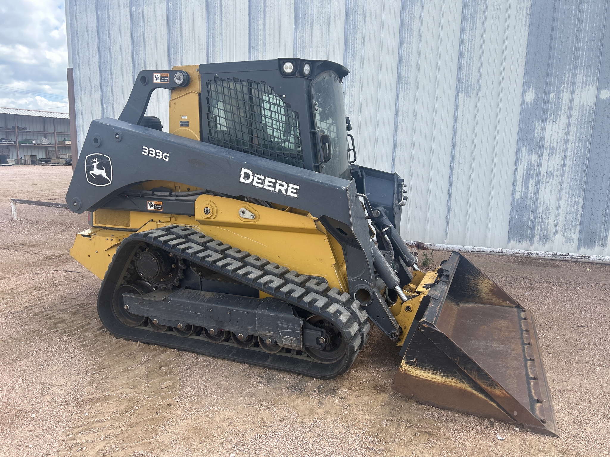 2020 John Deere 333G Image 8