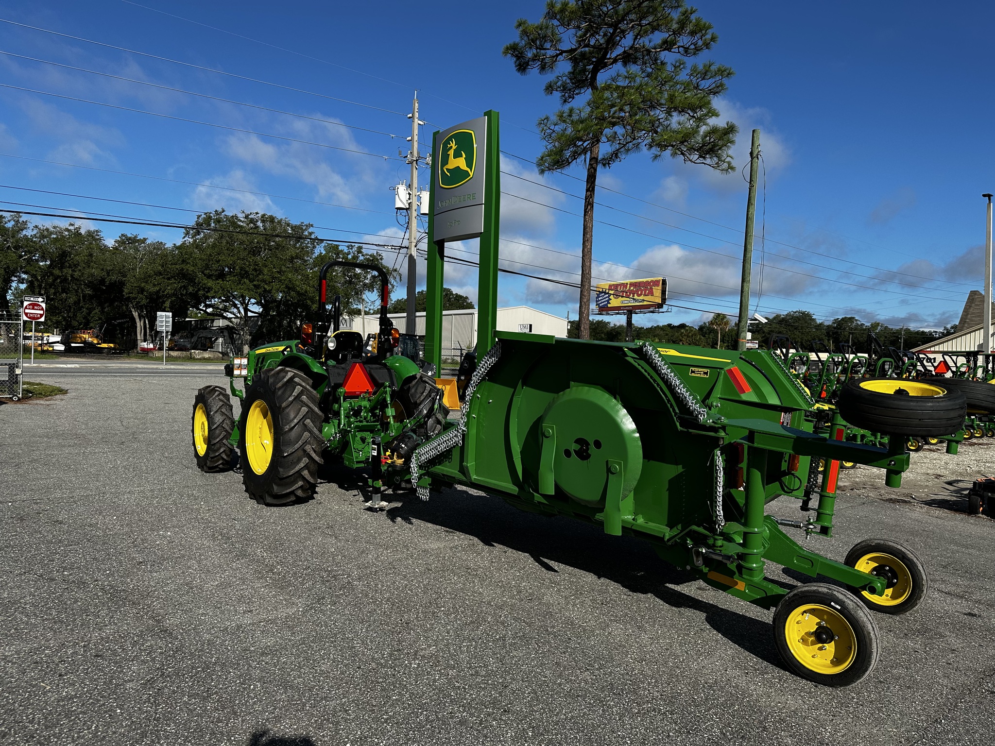 2025 John Deere 5060E Image 7