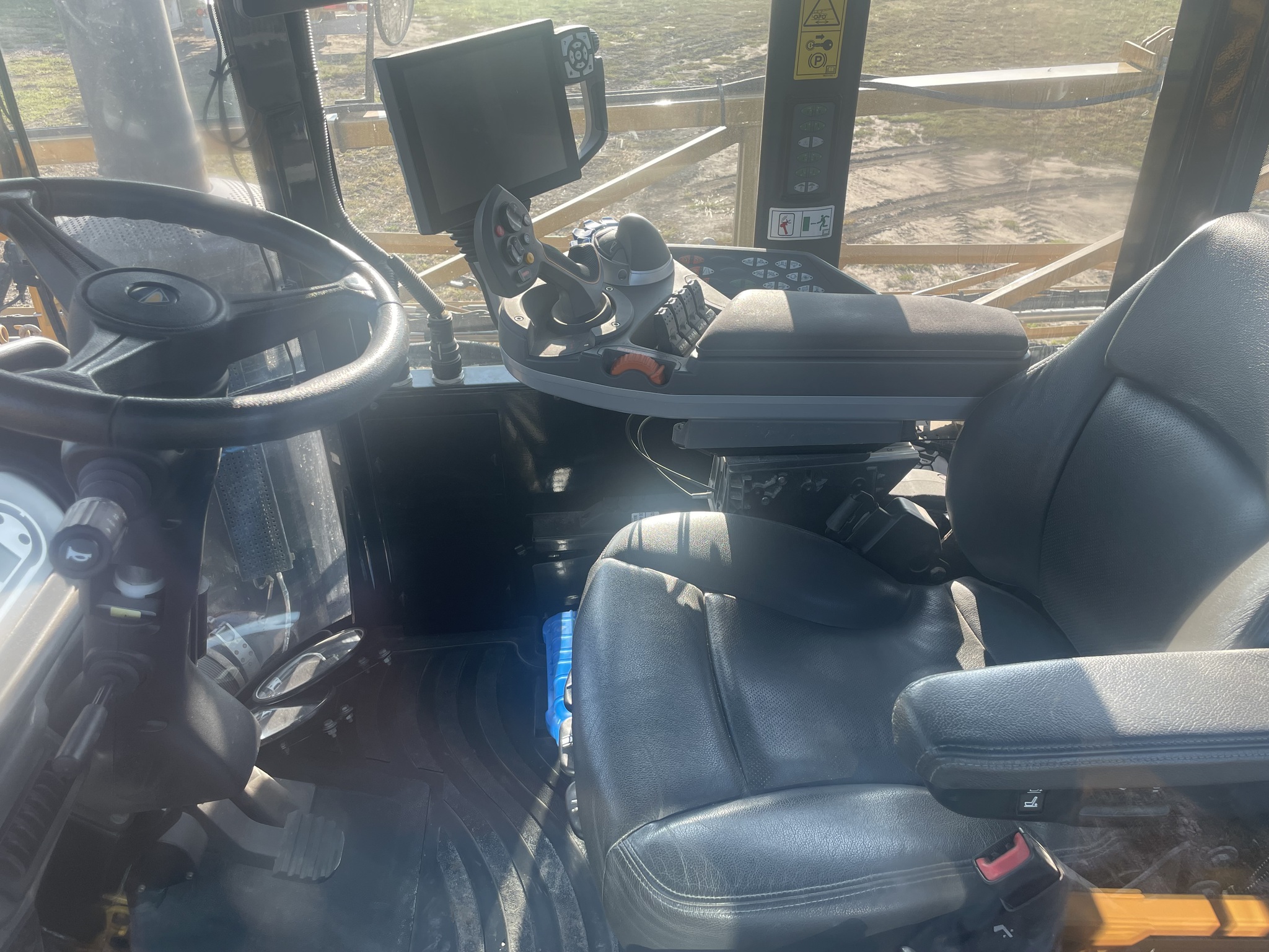 2019 RoGator RG1100C Image 13