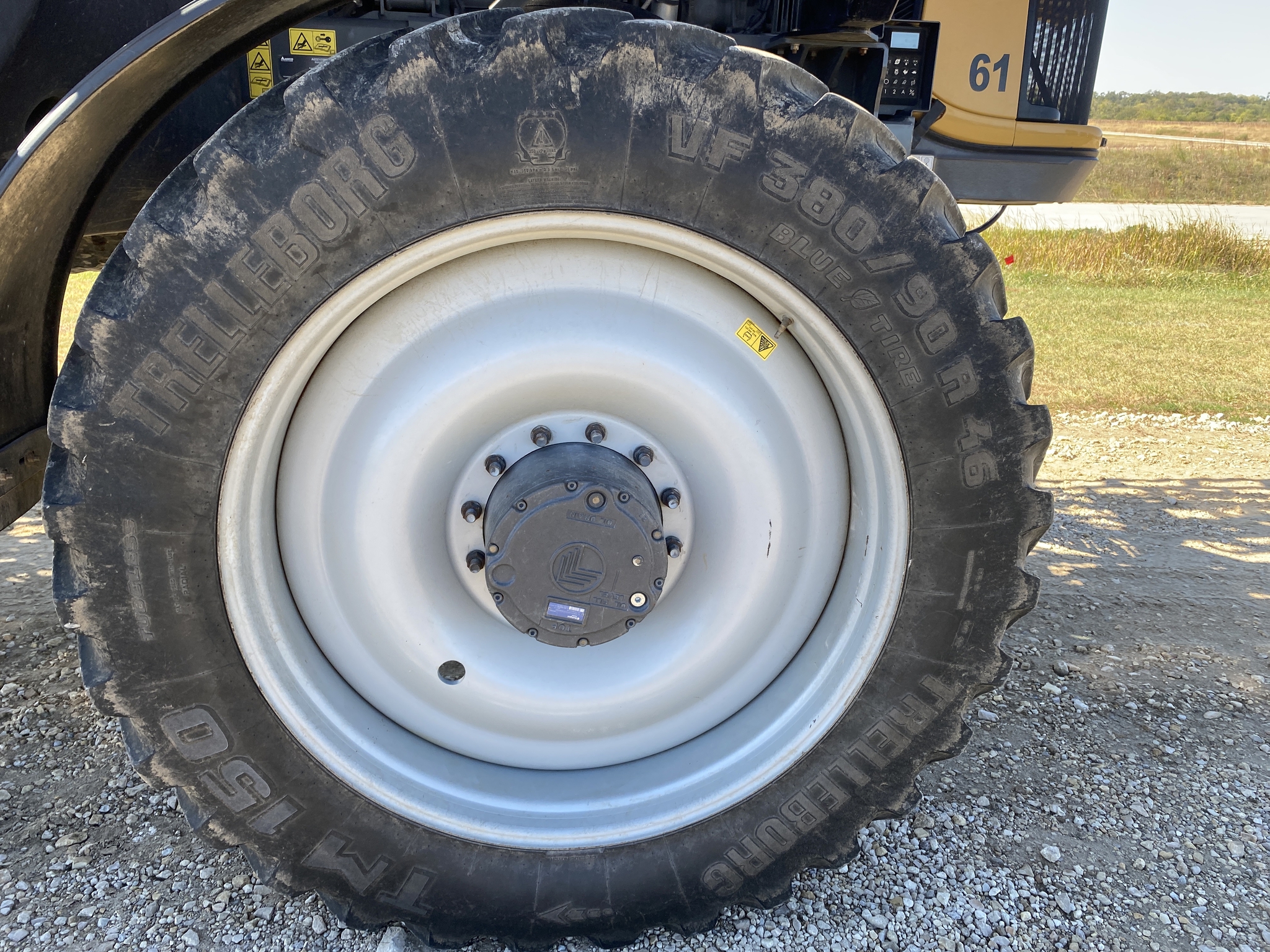 2019 RoGator RG1100C Image 23