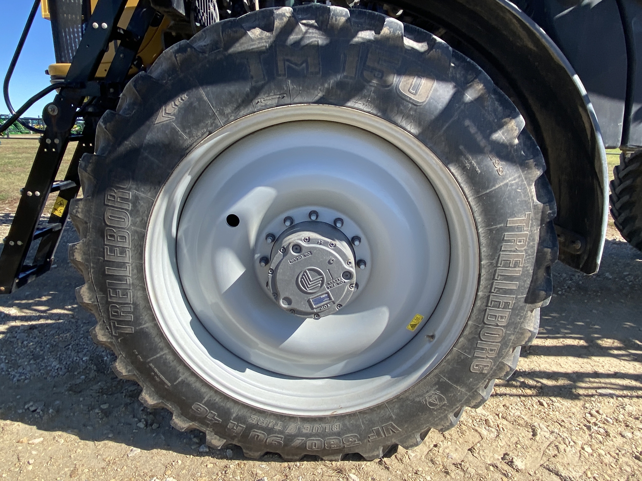 2019 RoGator RG1100C Image 24