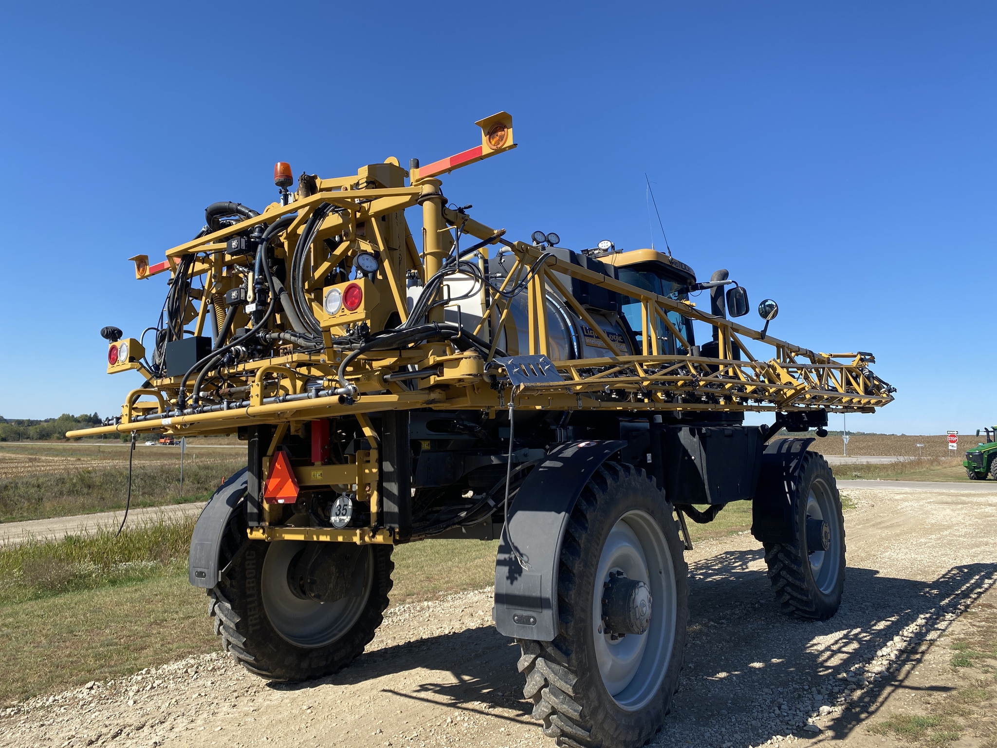2019 RoGator RG1100C Image 5