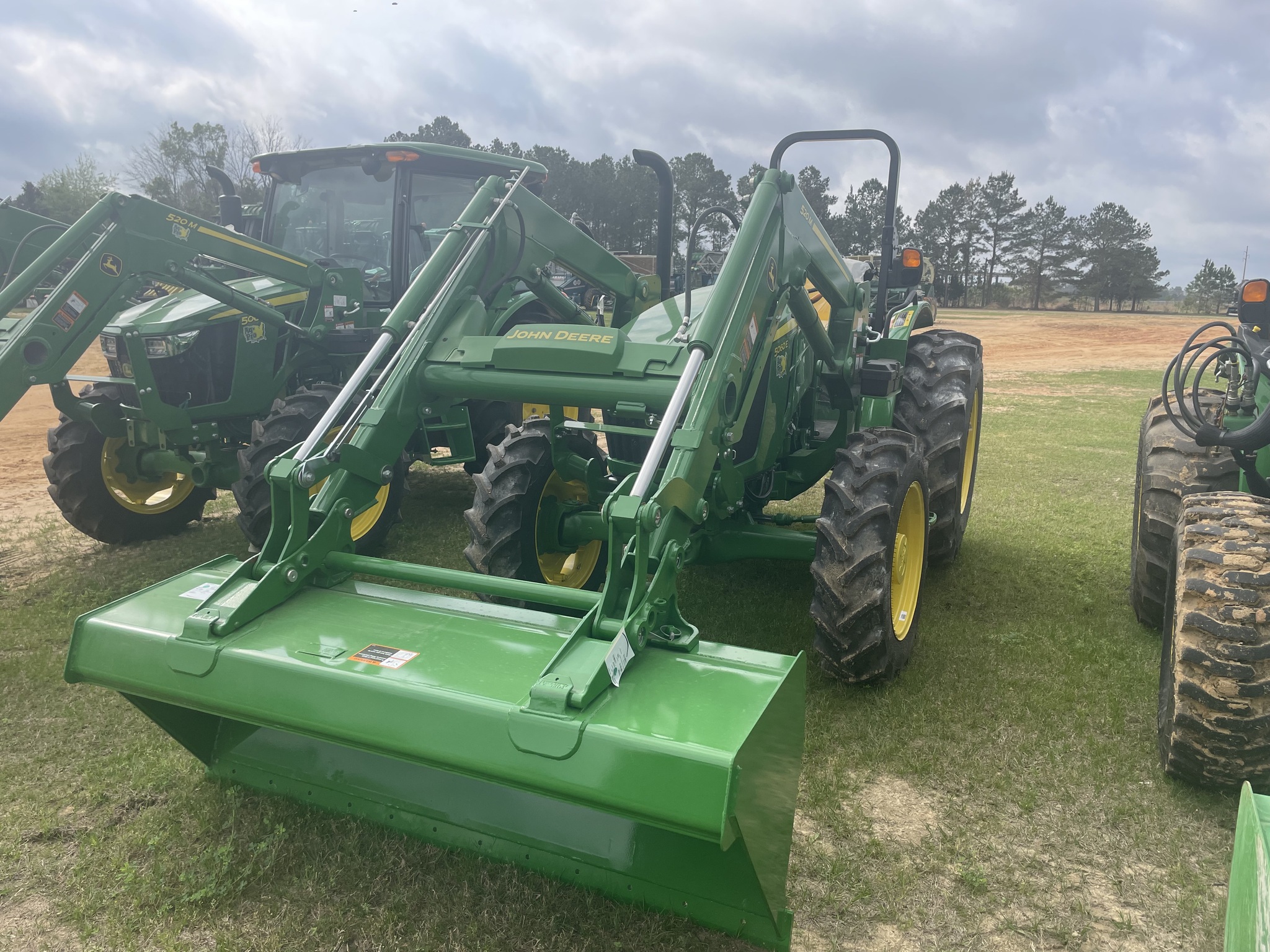 2025 John Deere 5060E Image 2