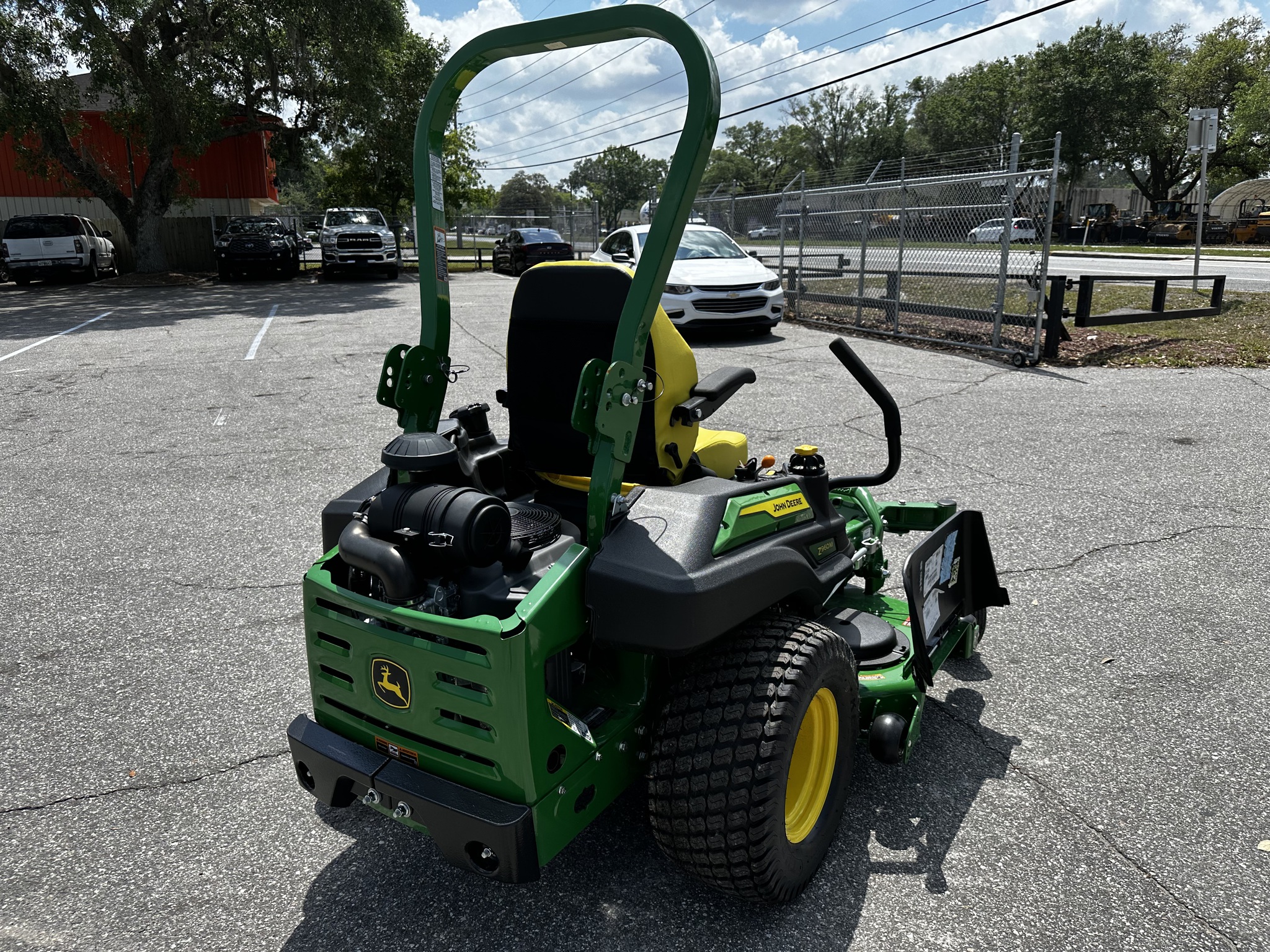 2025 John Deere Z960M Image 4