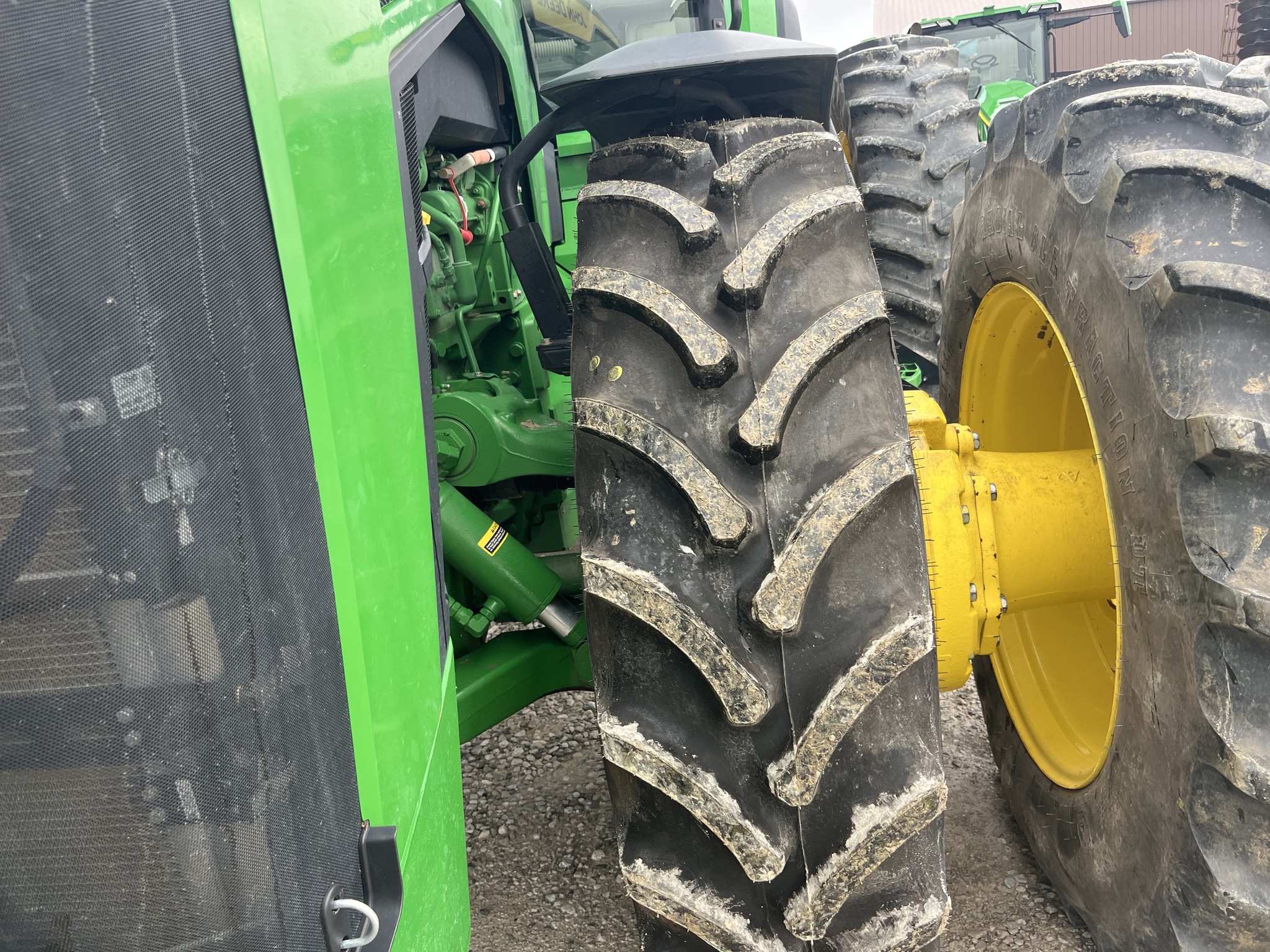 2023 John Deere 8R 340 Image 8