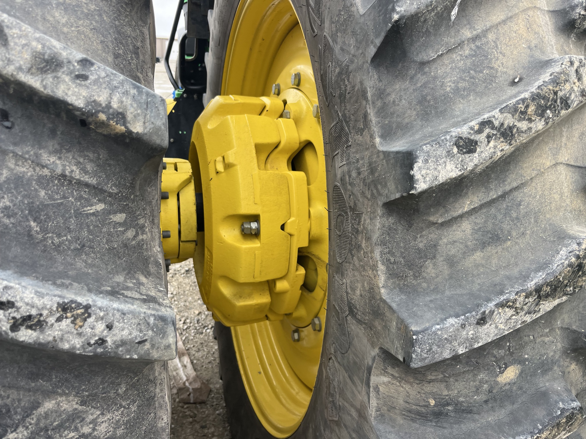 2023 John Deere 8R 340 Image 12