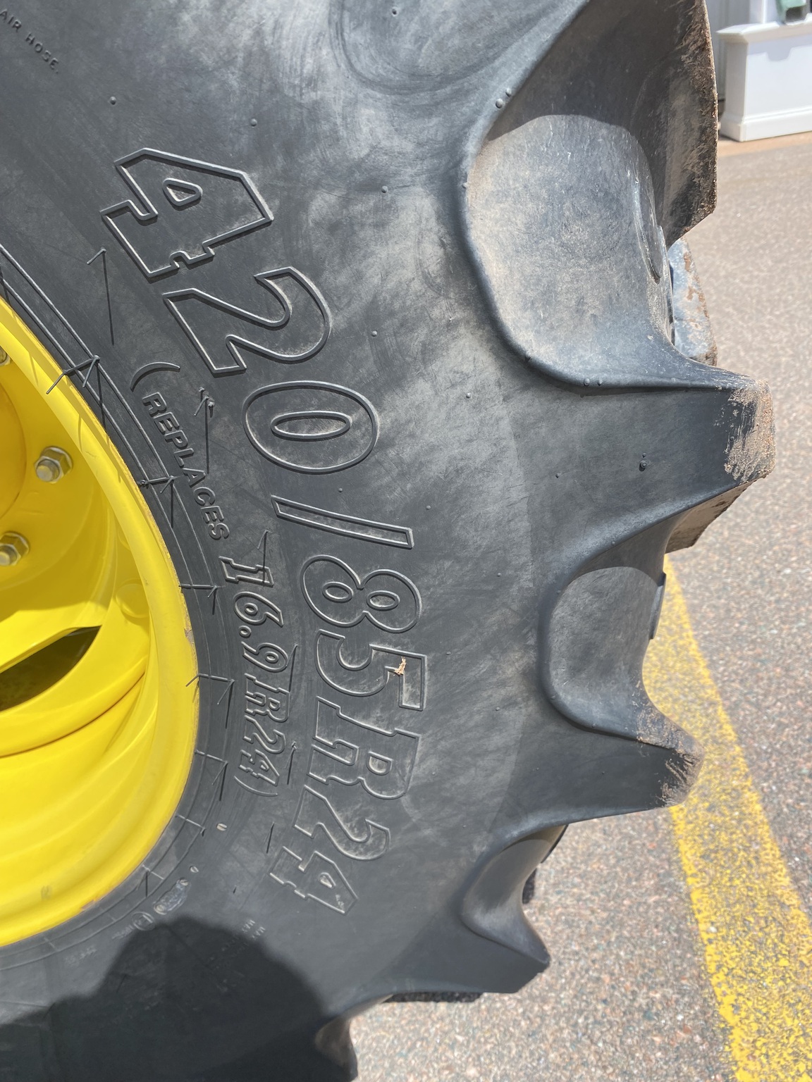 2023 John Deere 6110M Image 13