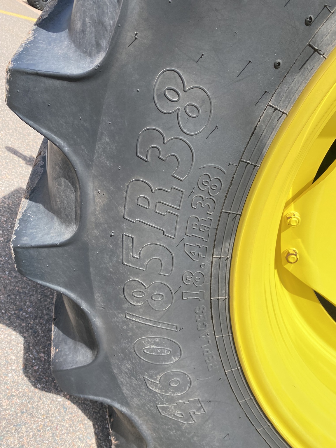 2023 John Deere 6110M Image 14
