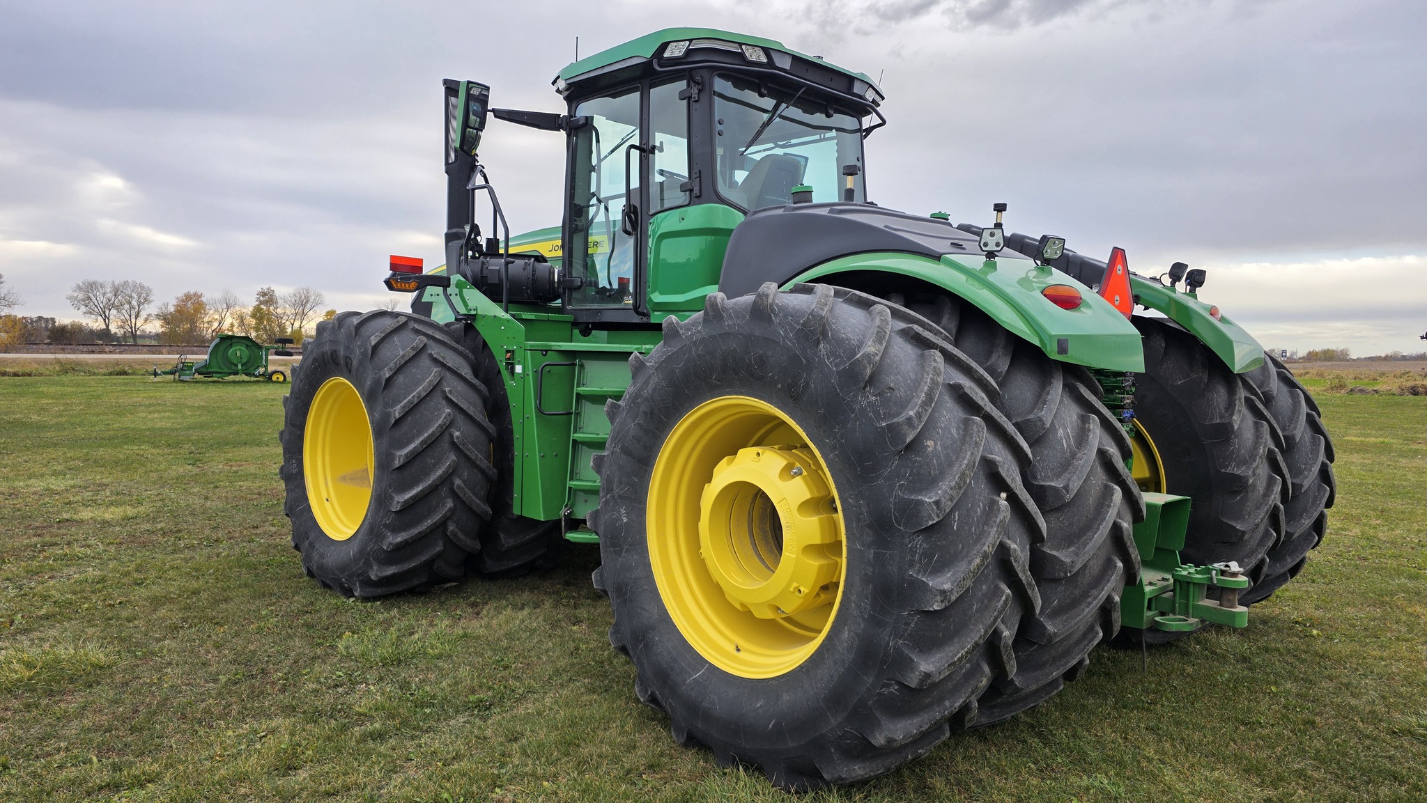 2022 John Deere 9R 490 Image 3