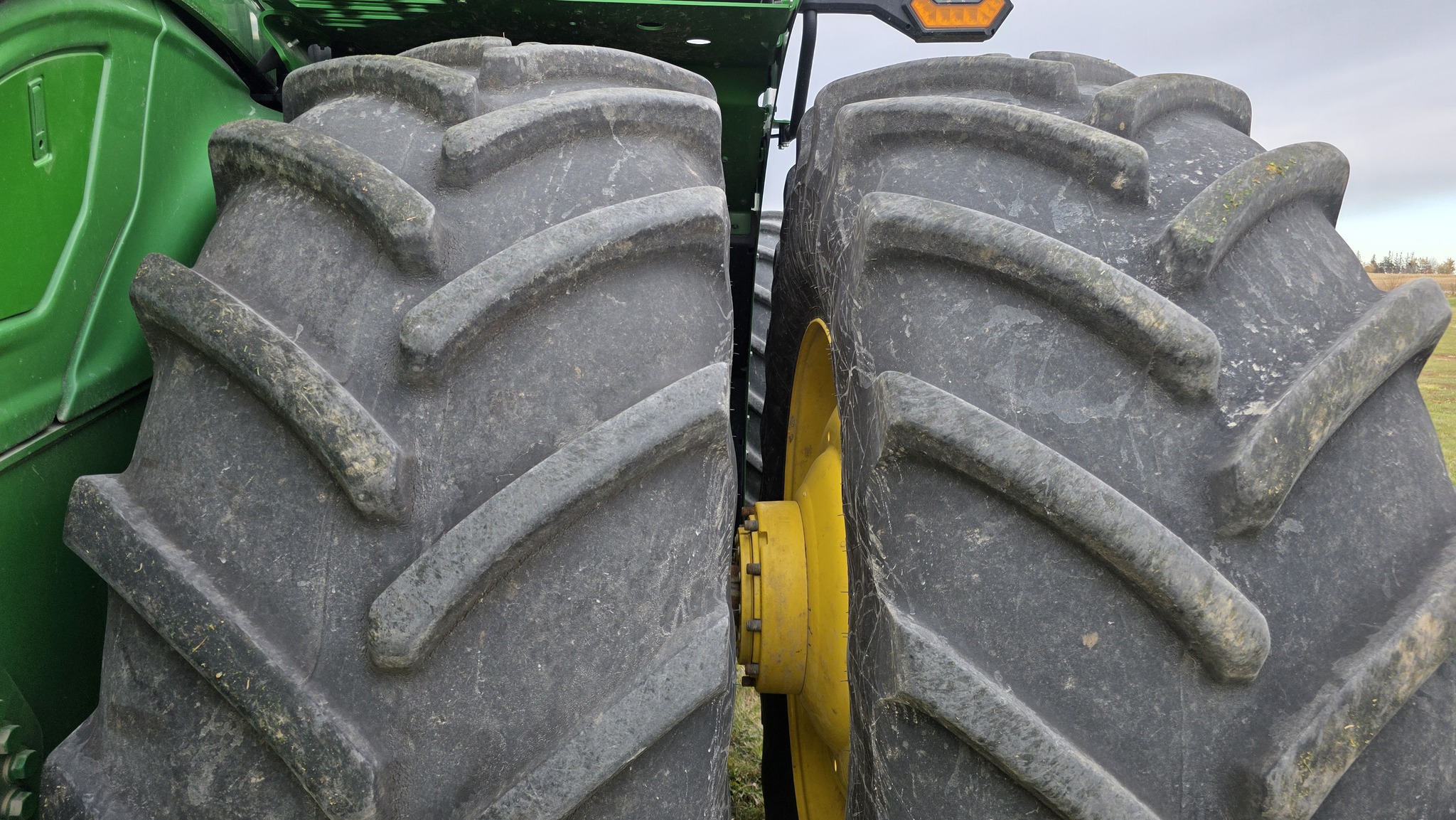 2022 John Deere 9R 490 Image 9