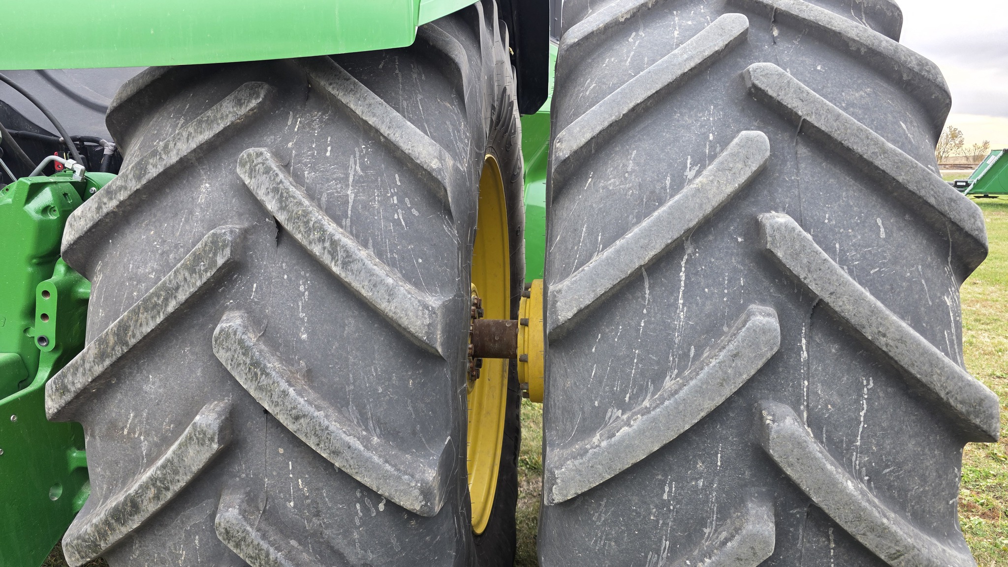 2022 John Deere 9R 490 Image 11