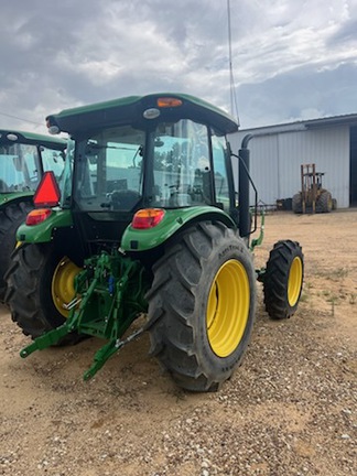 2024 John Deere 5075E Photo 4