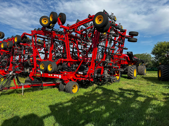 2025 Vaderstad 8412