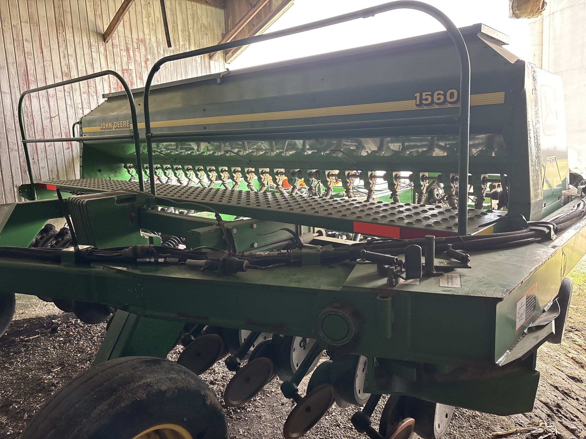 Used 2000 John Deere 1560 Box Drills at Koenig Equipment in Anna, OH - PhotoXL5
