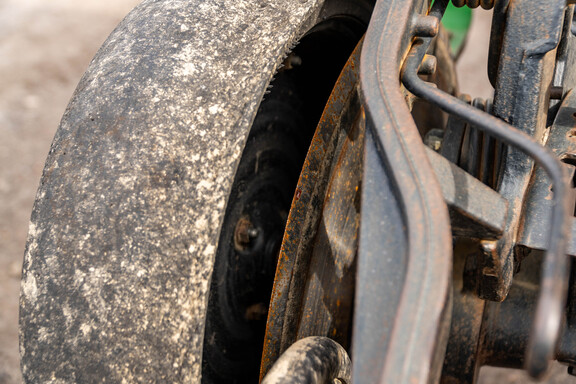 Used 2000 John Deere 1560 Box Drills at Koenig Equipment in Anna, OH - Photo20