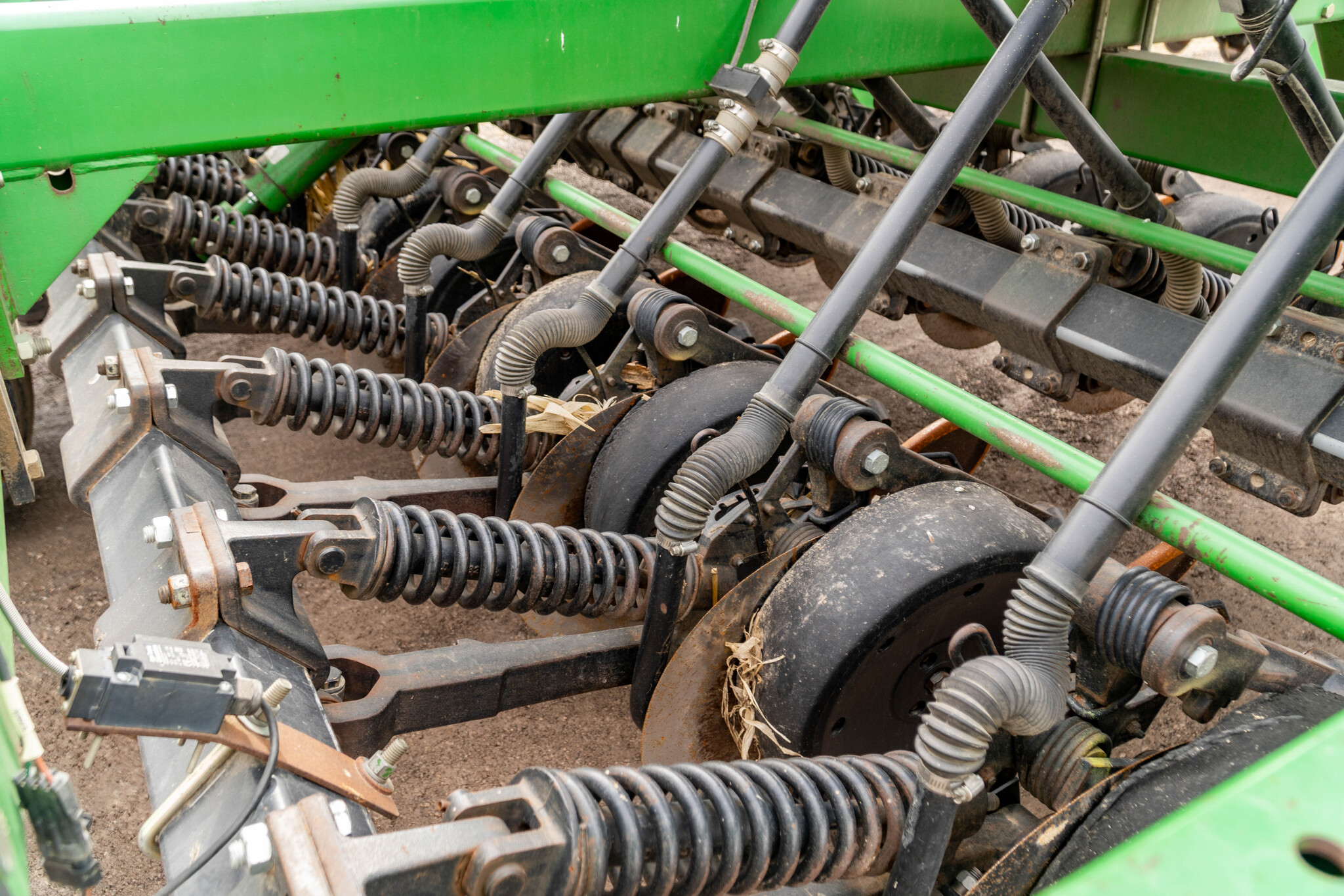 Used 2000 John Deere 1560 Box Drills at Koenig Equipment in Anna, OH - PhotoXL25