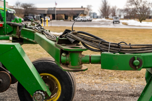 Used 2000 John Deere 1560 Box Drills at Koenig Equipment in Anna, OH - Photo14