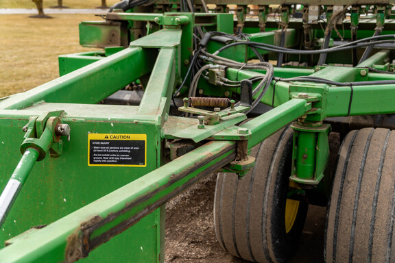 Used 2000 John Deere 1560 Box Drills at Koenig Equipment in Anna, OH - Photo17