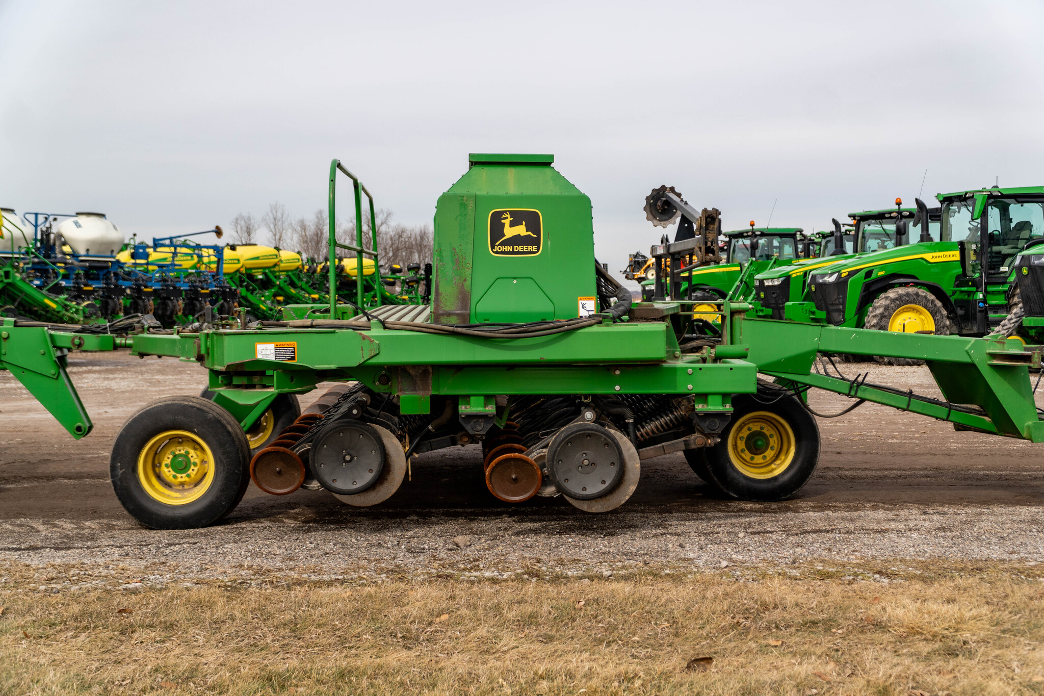 Used 2000 John Deere 1560 Box Drills at Koenig Equipment in Anna, OH - PhotoXL3