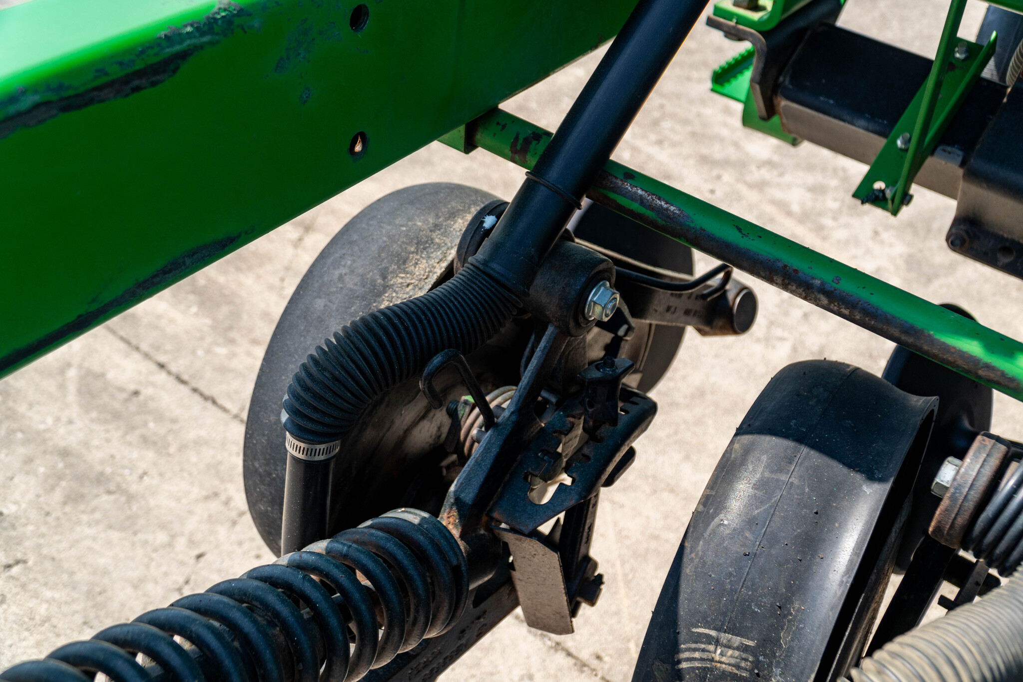 Used 2000 John Deere 1560 Box Drills at Koenig Equipment in Anna, OH - PhotoXL13