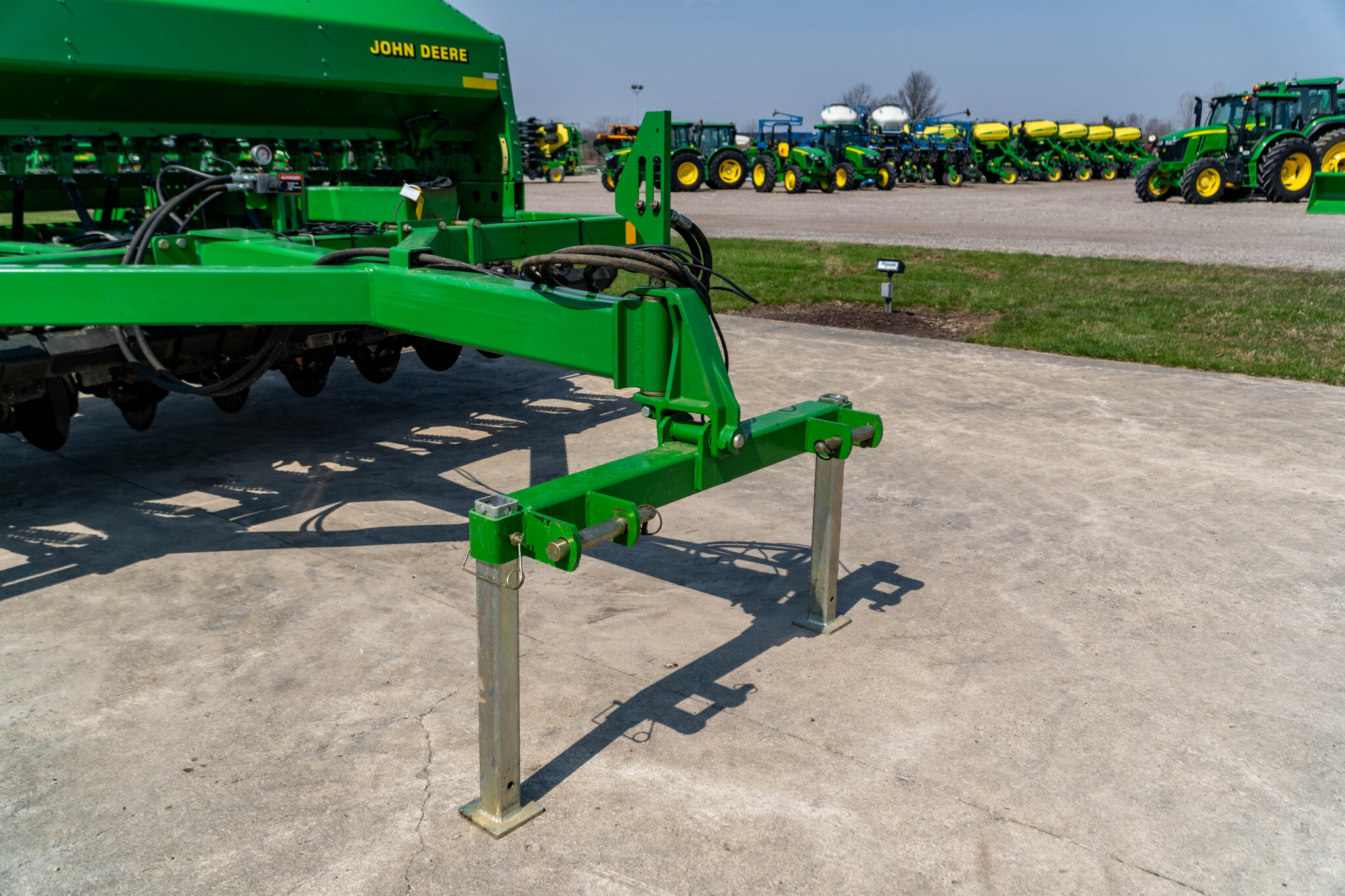 Used 2000 John Deere 1560 Box Drills at Koenig Equipment in Anna, OH - PhotoXL21