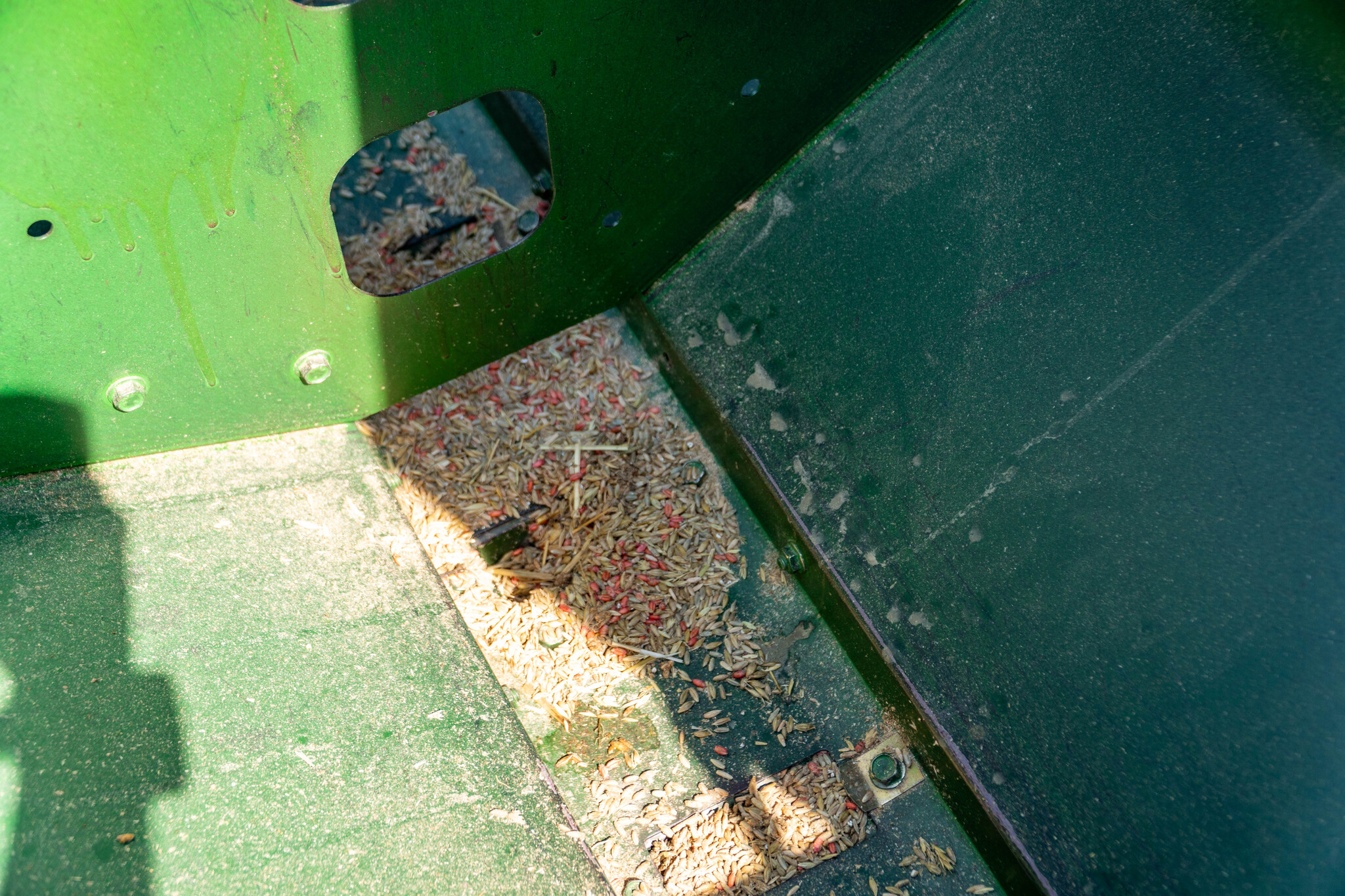 Used 2000 John Deere 1560 Box Drills at Koenig Equipment in Anna, OH - PhotoXL20