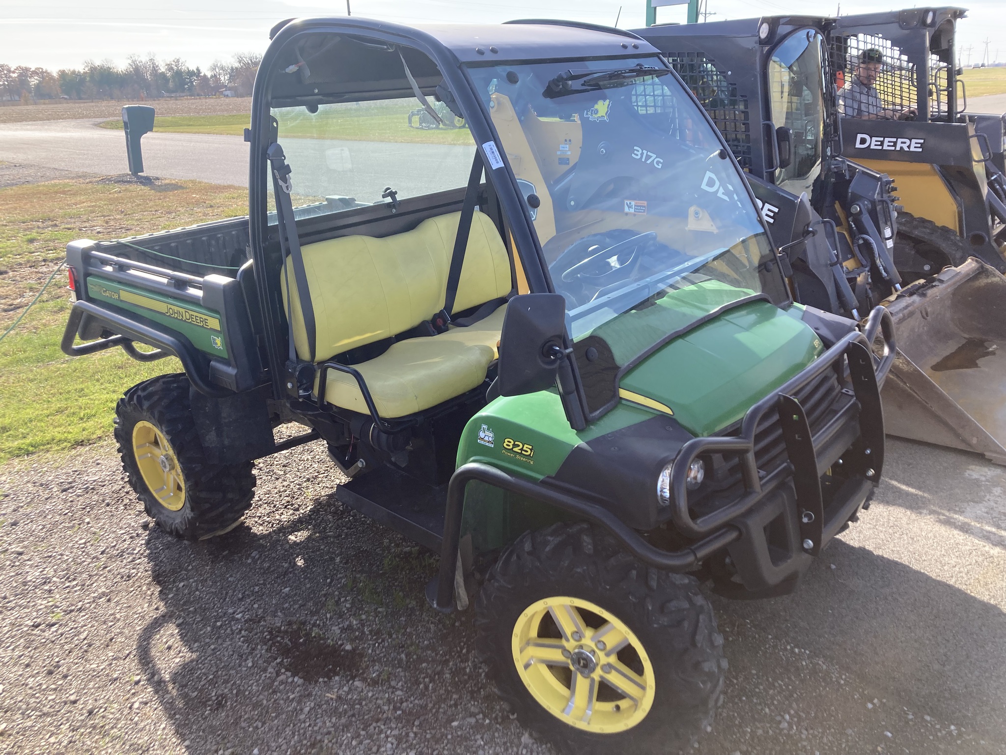 2013 John Deere XUV 825i Image 7