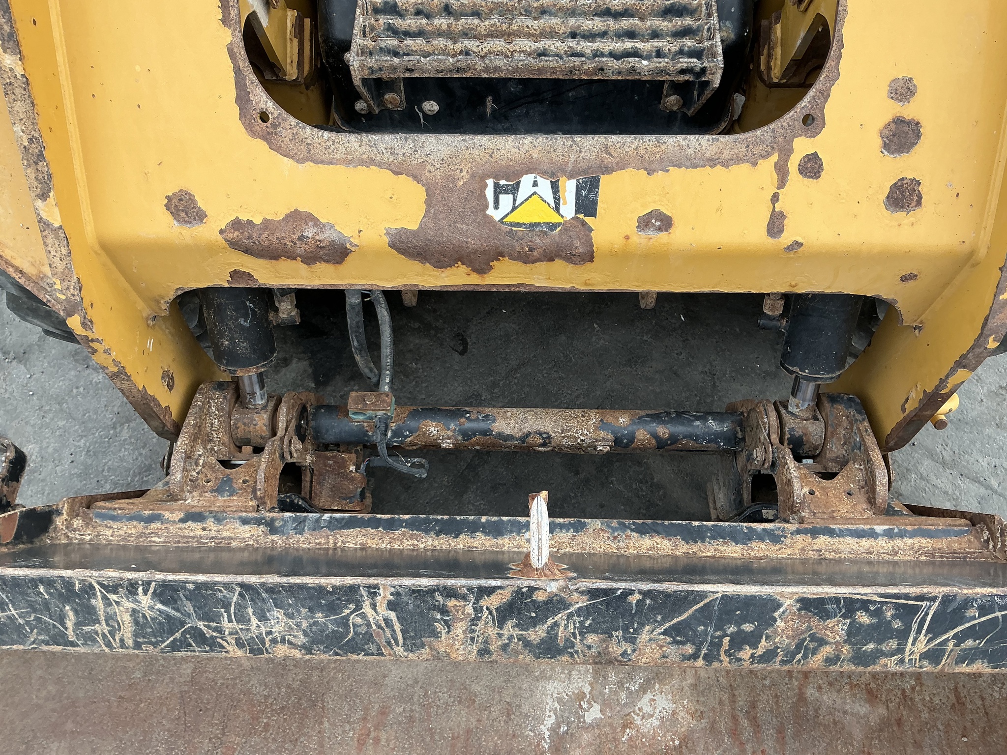 2016 Caterpillar 236D Image 10