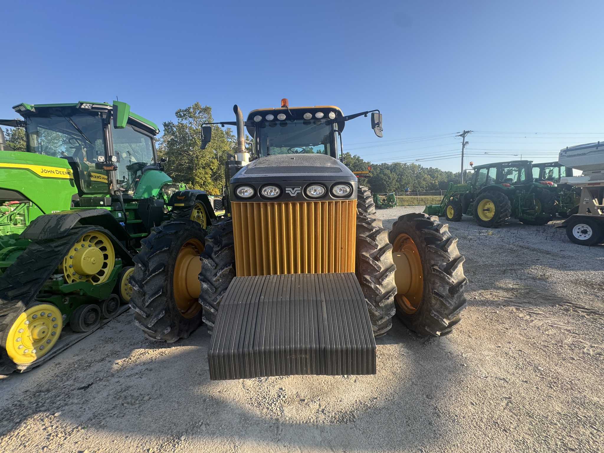 2020 Versatile 365 Image 29