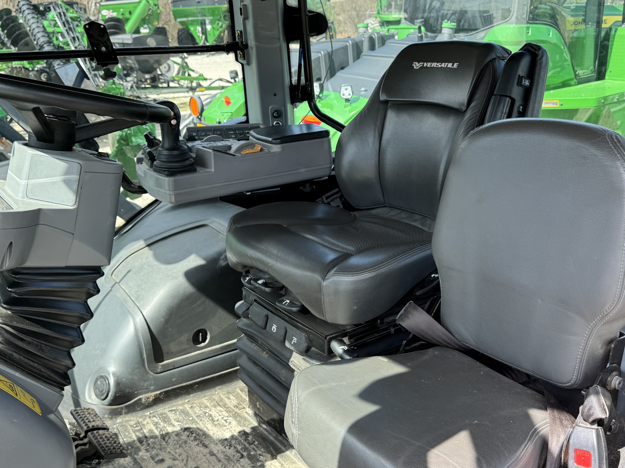 2020 Versatile 365 Image 7