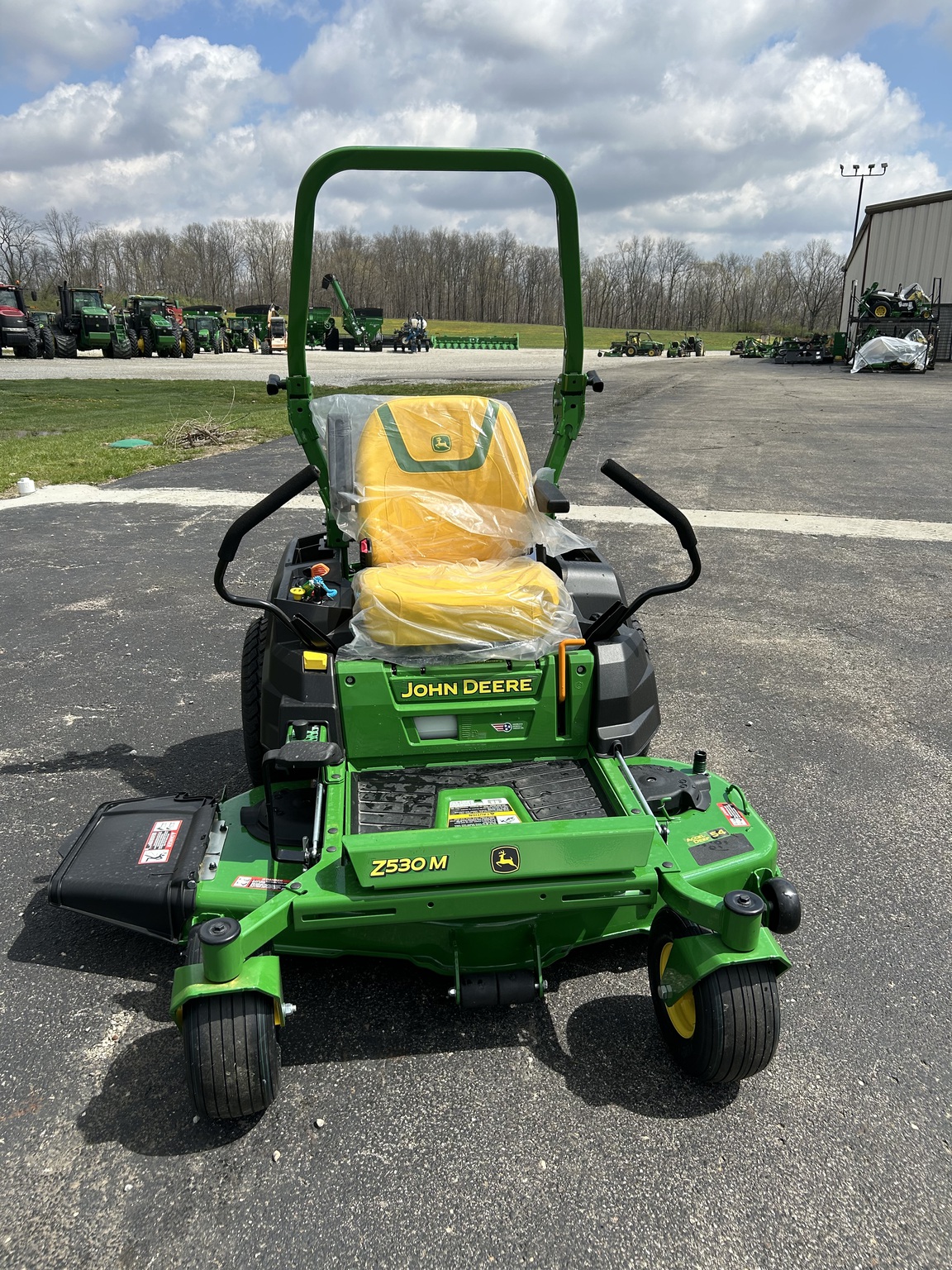 2025 John Deere Z530M Image 2