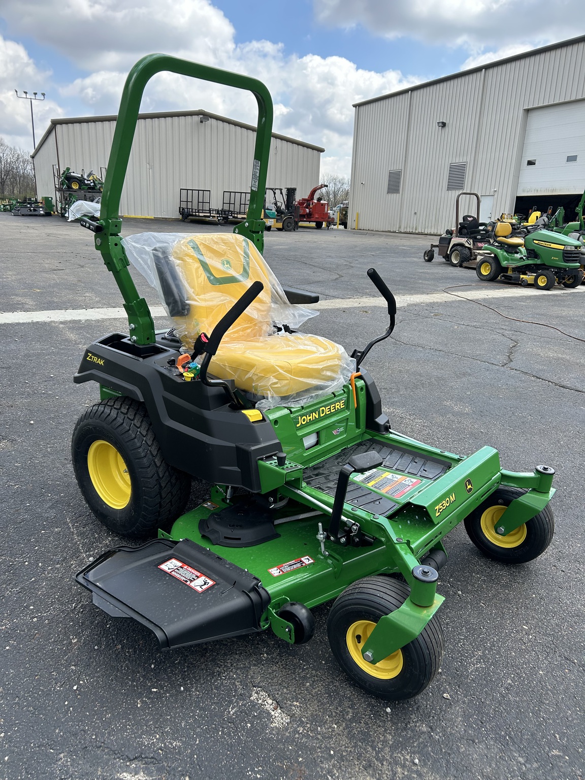2025 John Deere Z530M Image 4