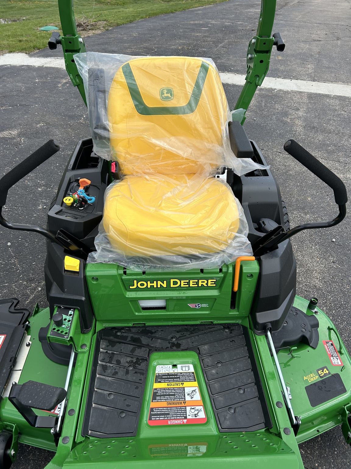 2025 John Deere Z530M Image 8