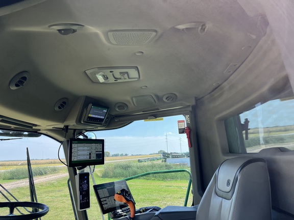 2024 John Deere X9 1100 - Photo33