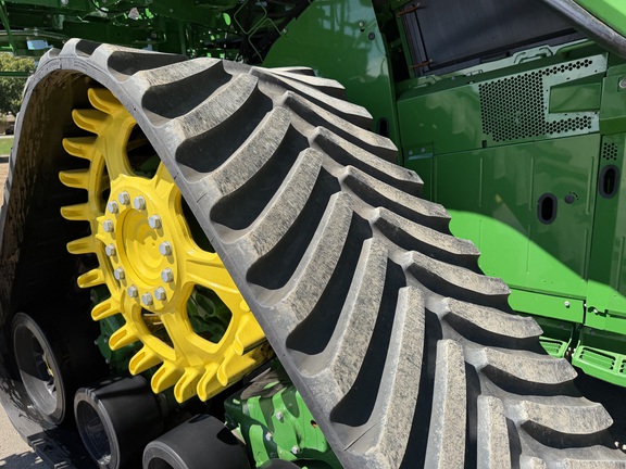 2024 John Deere X9 1100 - Photo9