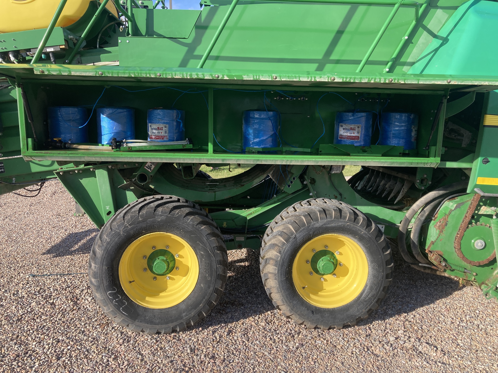 2020 John Deere L341 Image 10