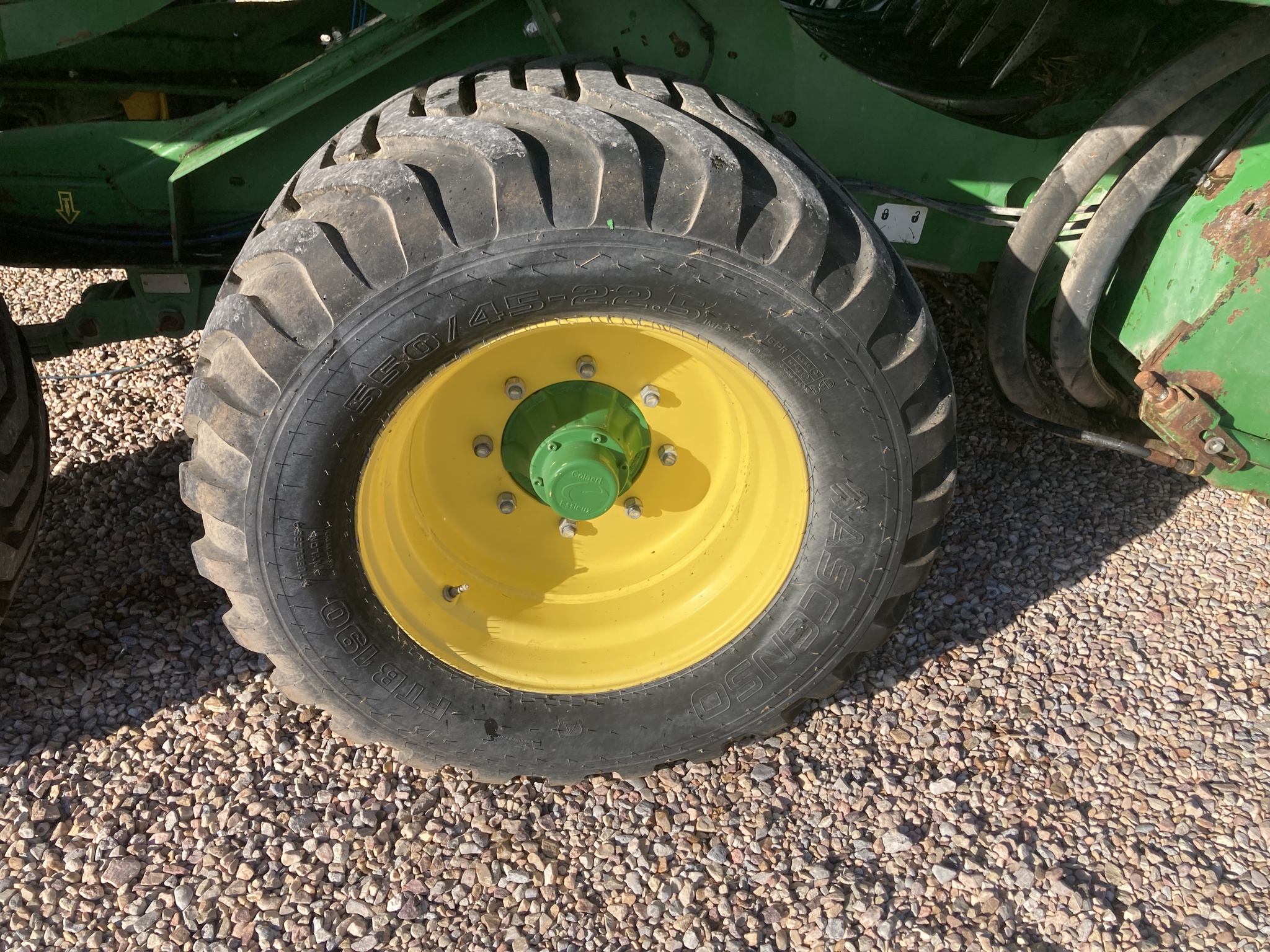 2020 John Deere L341 Image 29