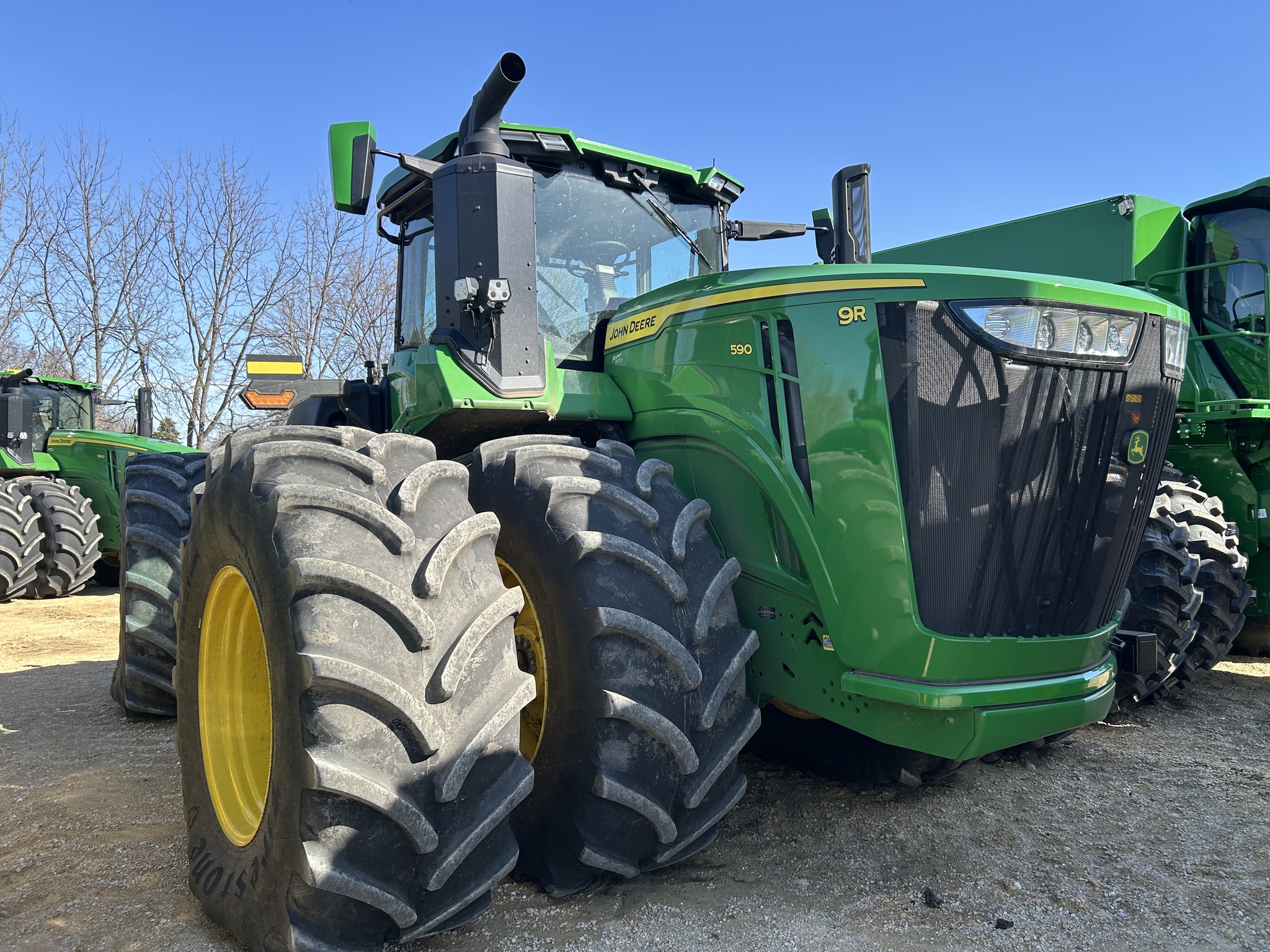  2025 John Deere 9R 590 at Heritage Tractor in Freeport, IL