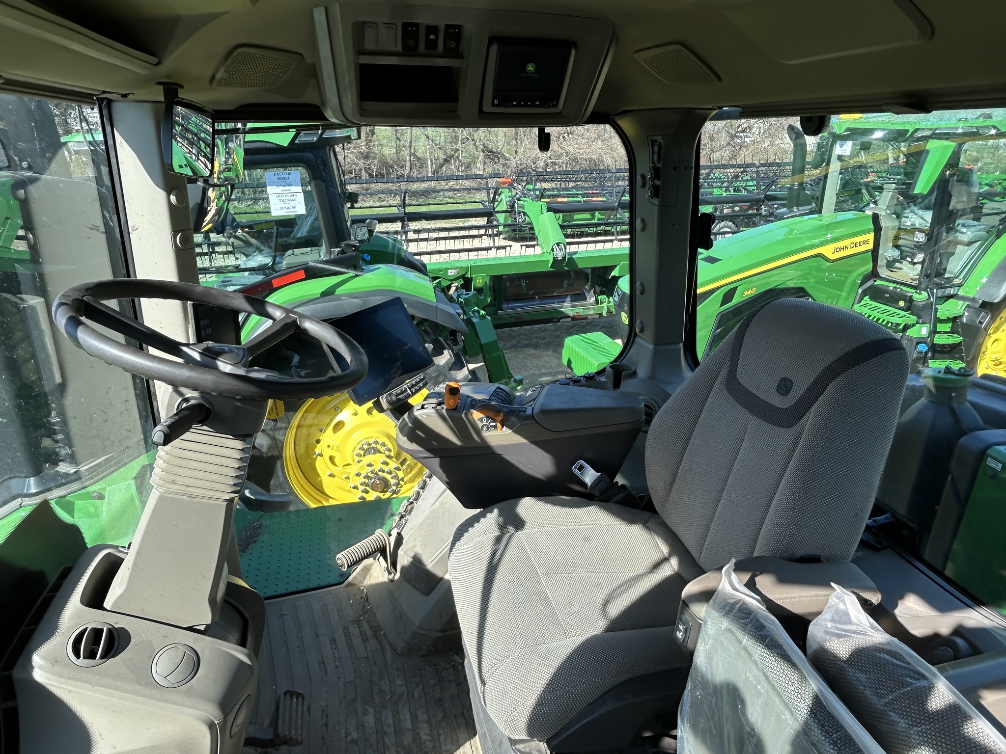  2025 John Deere 9R 590 at Heritage Tractor in Freeport, IL
