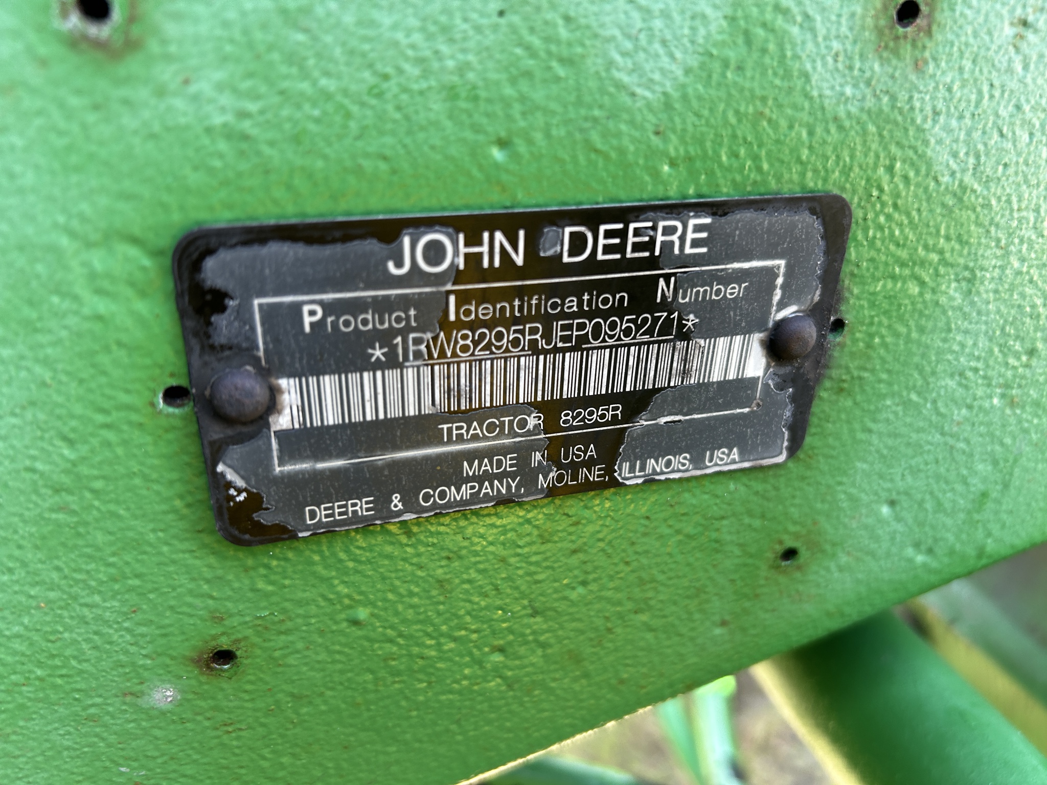 2014 John Deere 8295R Image 2