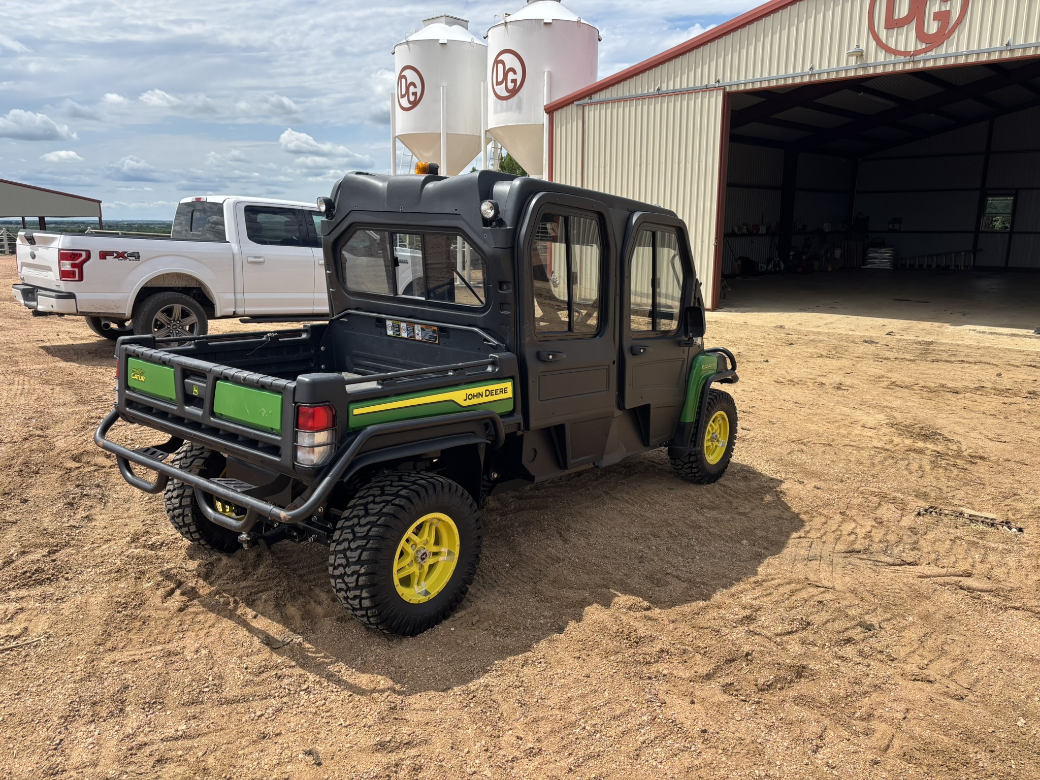 2023 John Deere XUV 825M S4 Image 7