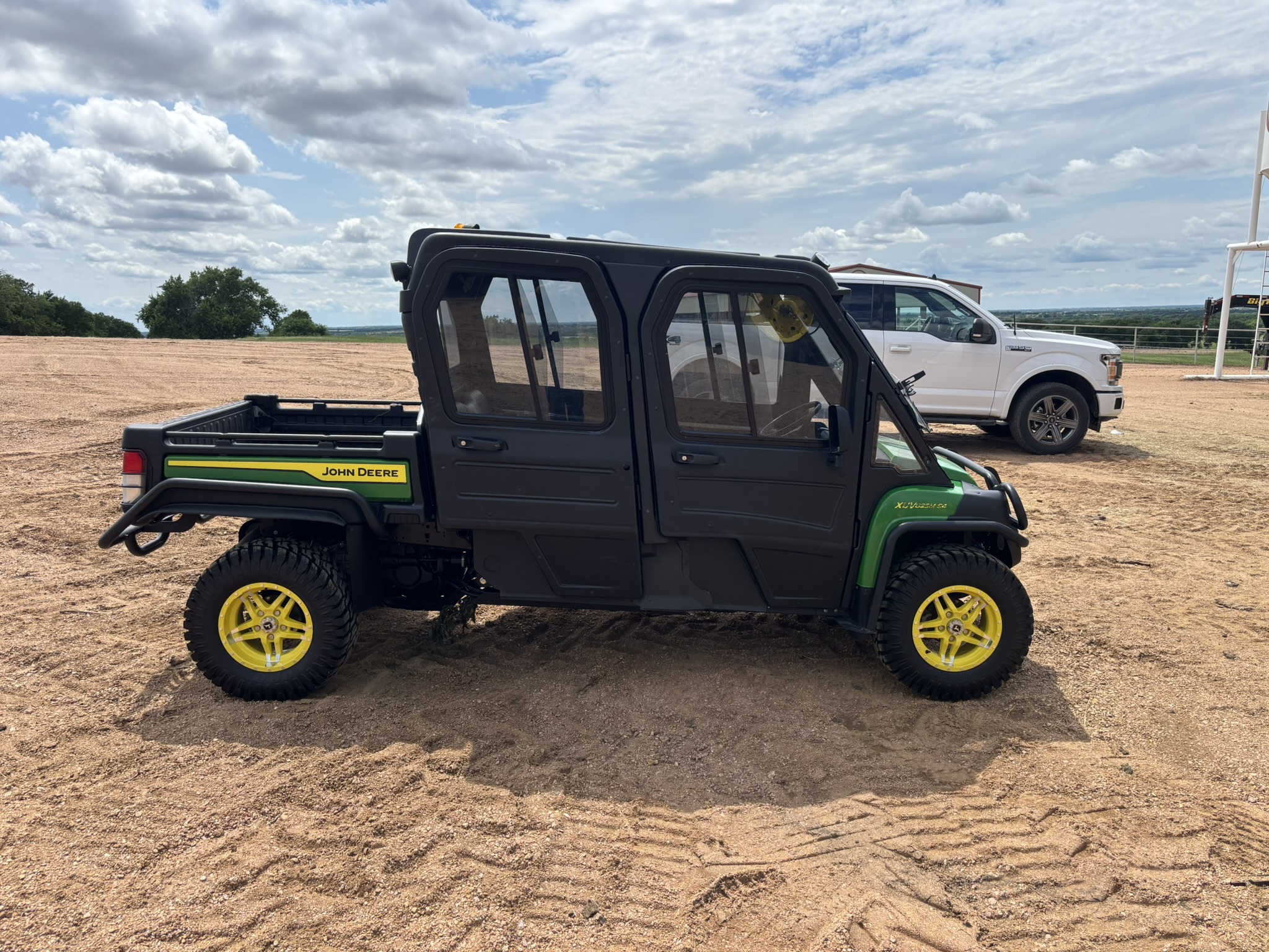 2023 John Deere XUV 825M S4 Image 6