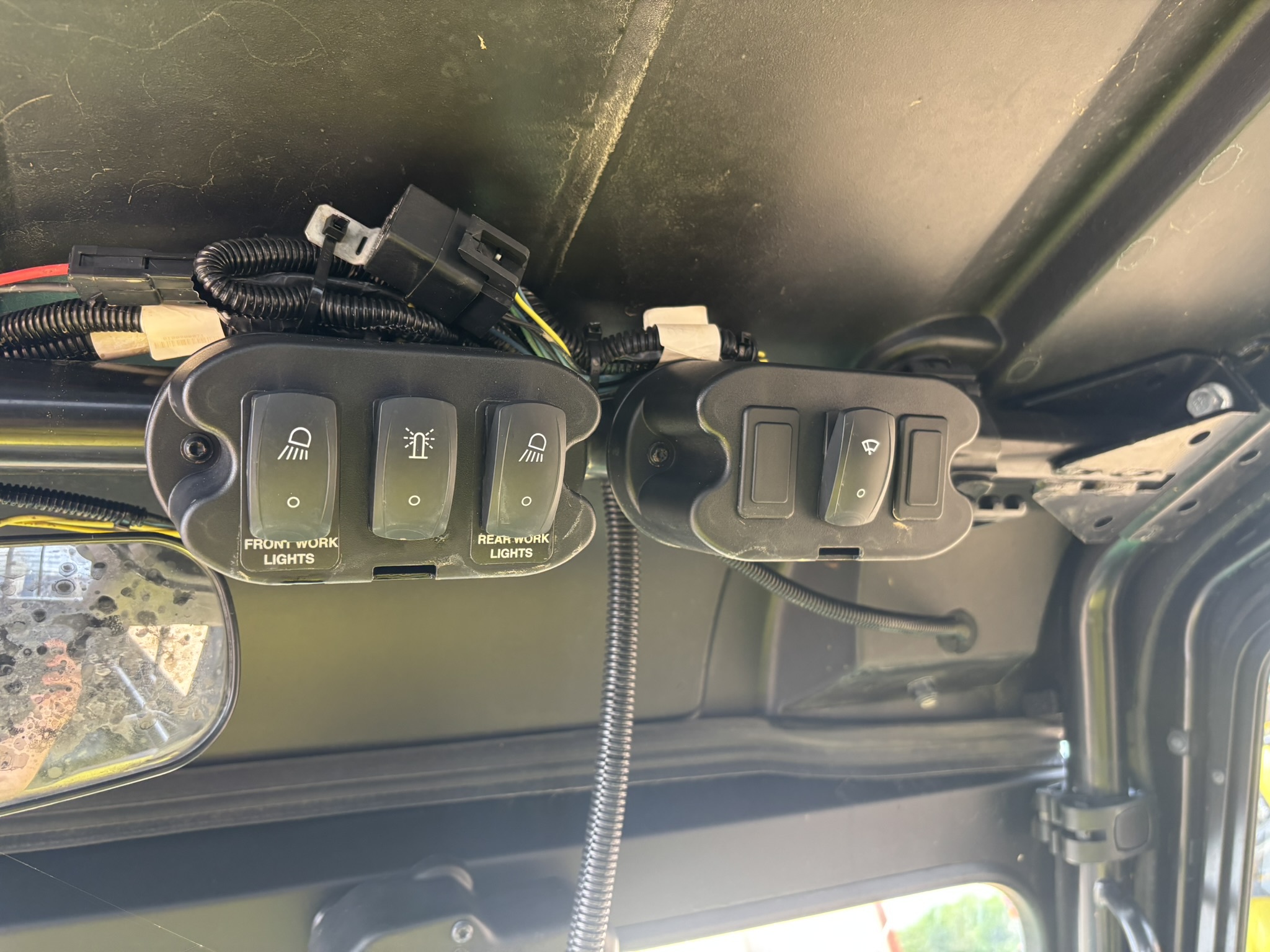 2023 John Deere XUV 825M S4 Image 17