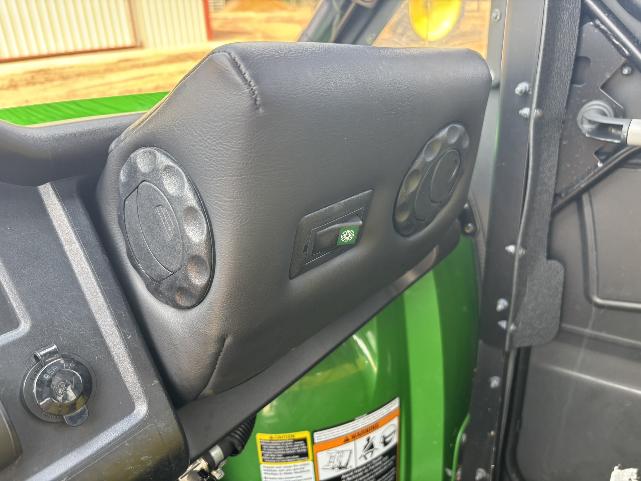 2023 John Deere XUV 825M S4 Image 14