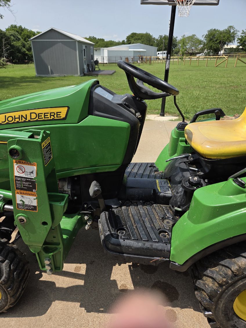 2019 John Deere 1023E Image 9