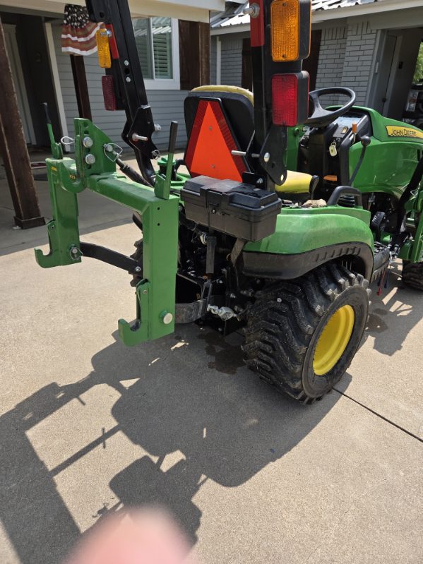 2019 John Deere 1023E Image 6