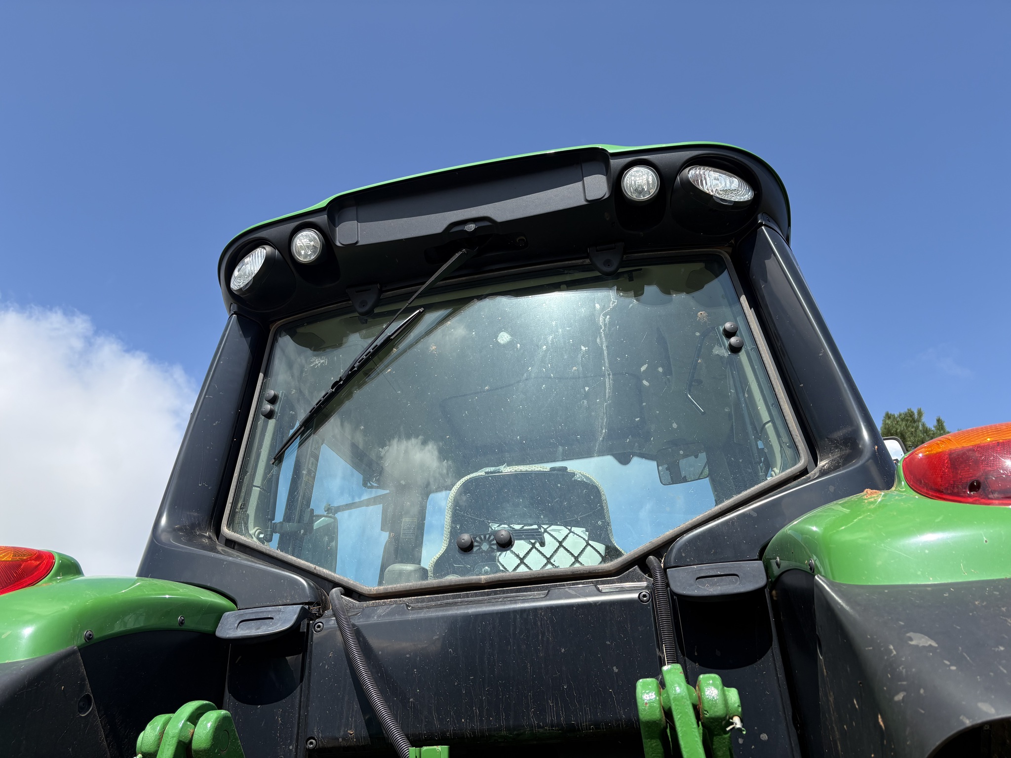 2022 John Deere 6155M Image 4